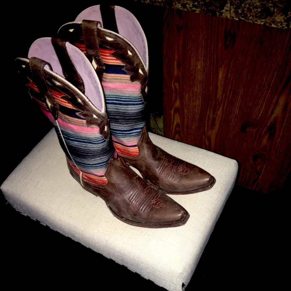 COPY - Ariat women’s cowboy boots Size 8